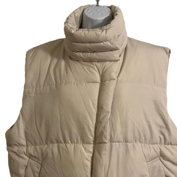 Urban Outfitters BDG Beige Zip Up Sleeveless Puffer Quilted Coat Vest Jacket L - Picture 2 of 6